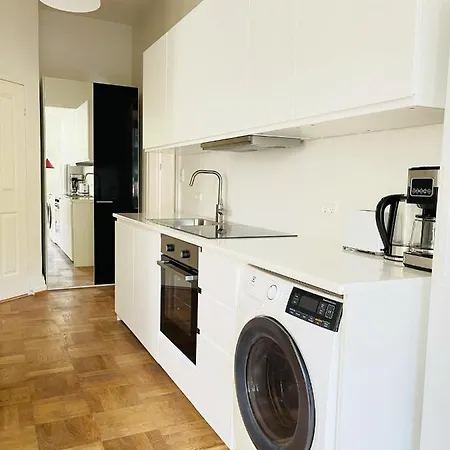Aday - Mansion - Open Bright With Garden Apartment