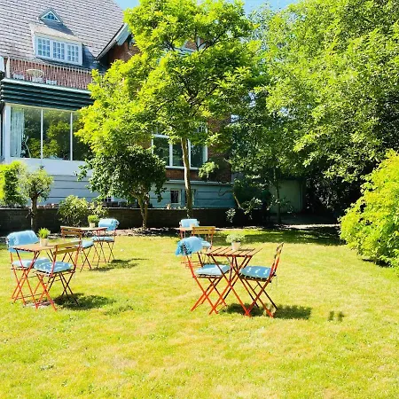 Апартаменты Aday - Mansion - Open Bright With Garden Ольборг