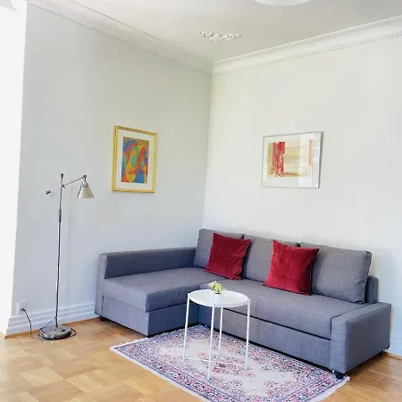 Aday - Mansion - Open Bright With Garden